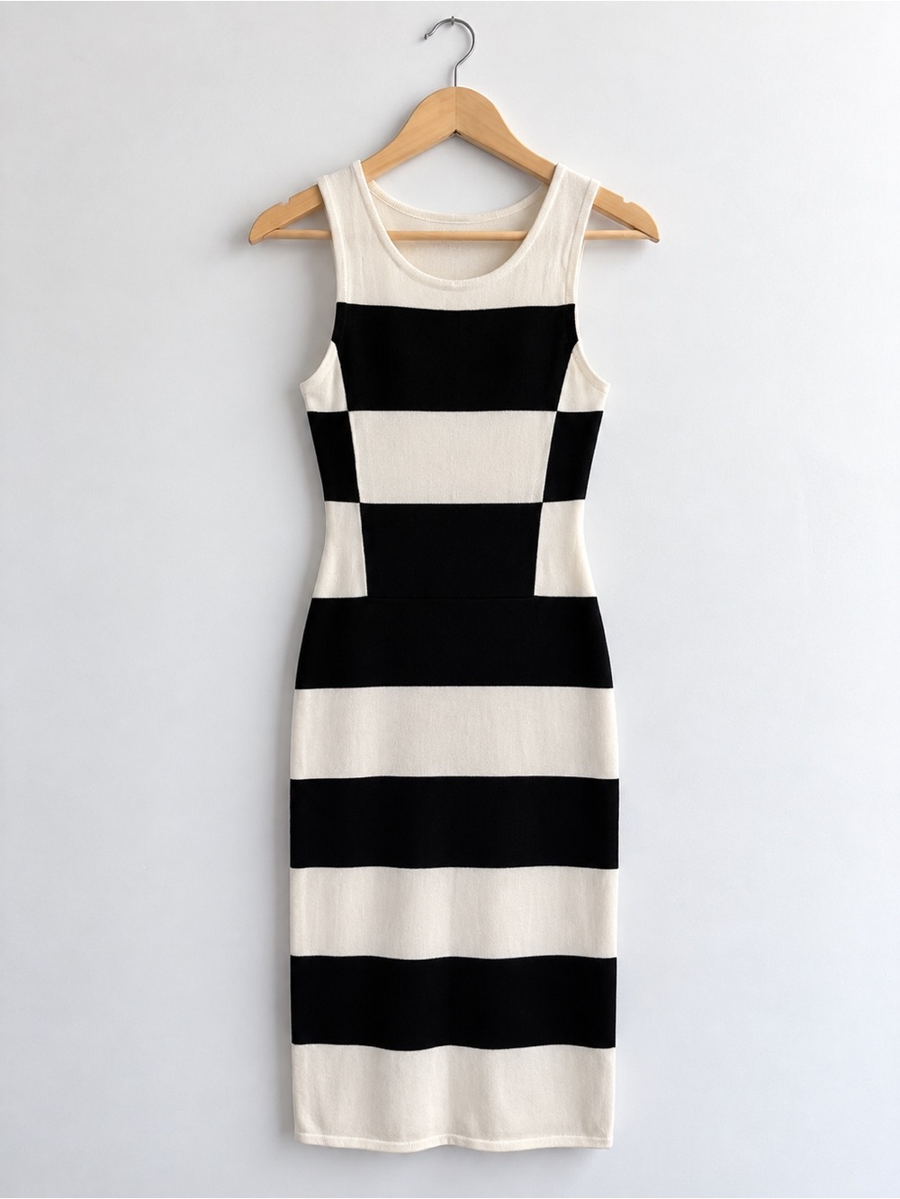 Dynamite Black & Cream Striped Cold Shoulder Knit Dress – Size Large